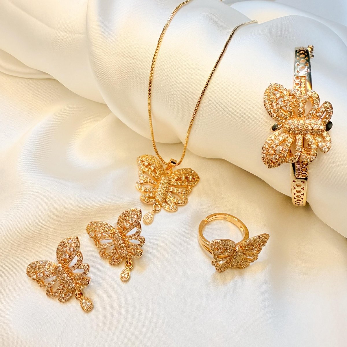 Butterfly - Themed Jewelry Set - Inara Jewellery