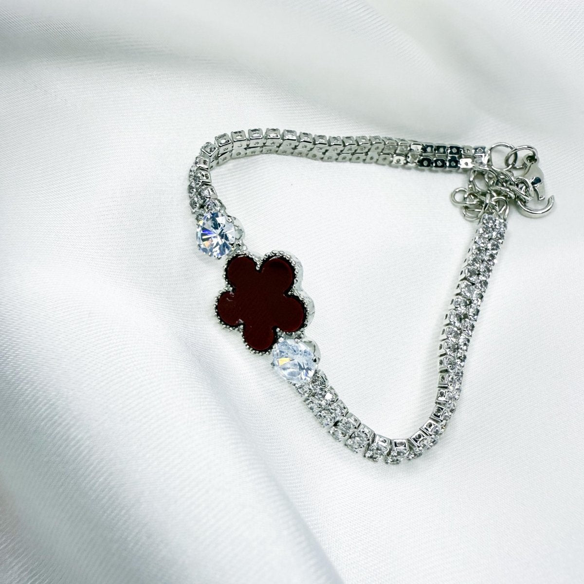 Clover Luxe Flower Bracelet - Inara Jewellery