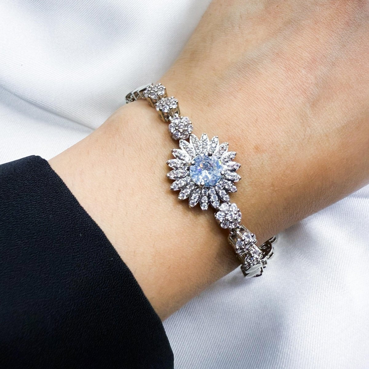 Flower Shape Adjustable Bracelet - Inara Jewellery