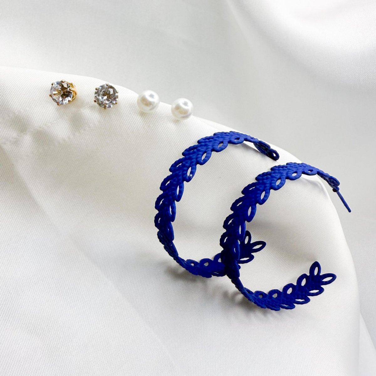 Frosted Flora Earring - Inara Jewellery