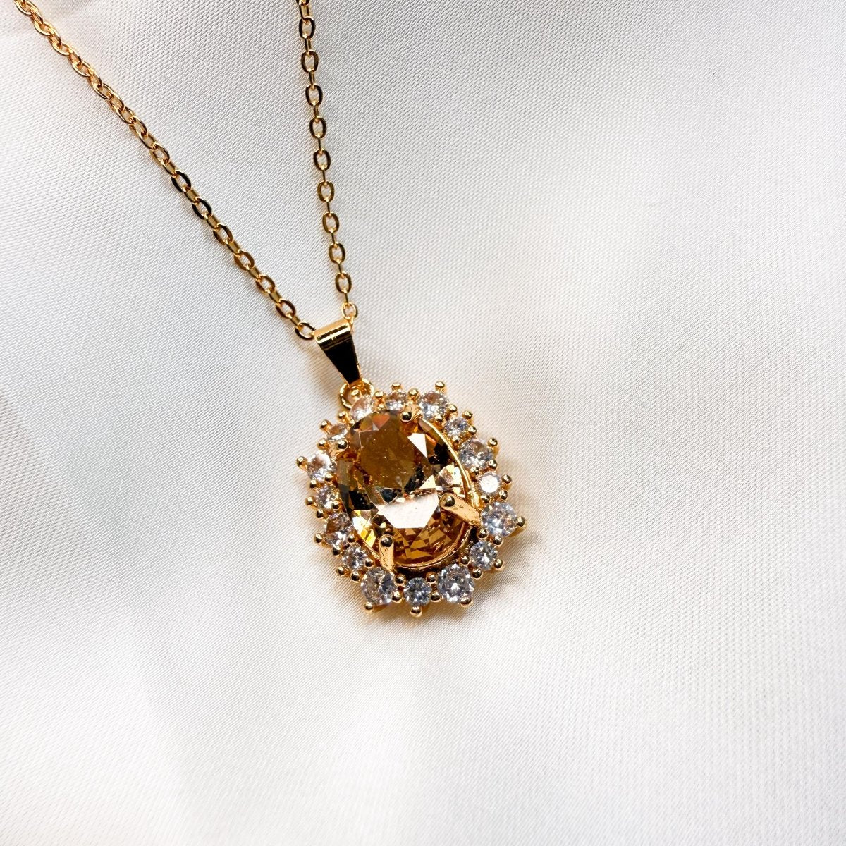 Gold - Tone Oval Halo Pendant Necklace - Inara Jewellery