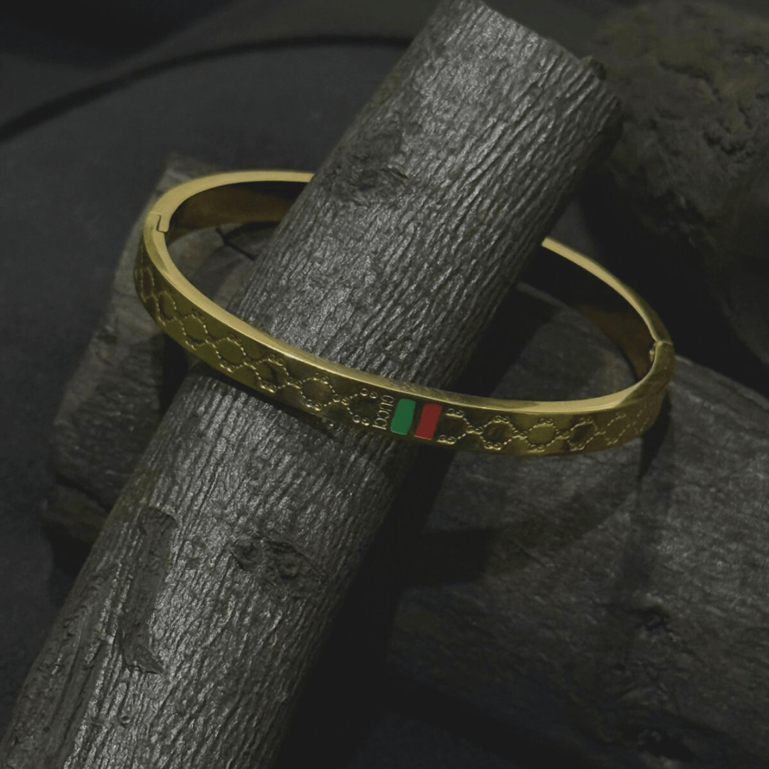 Gucci Luxe Star Bangle - Inara Jewellery