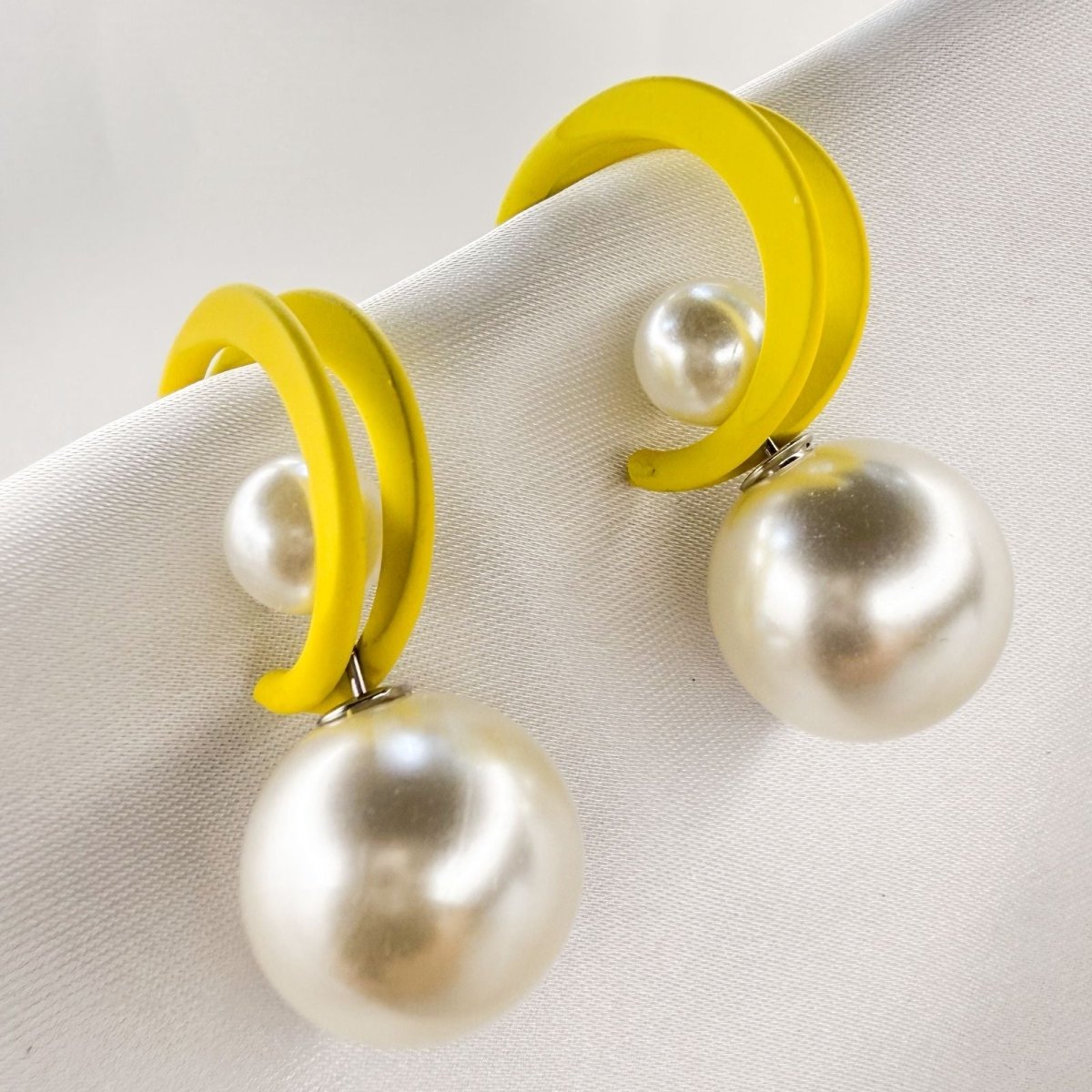 K - Glow Multicolor Earring & Stud Set - Inara Jewellery