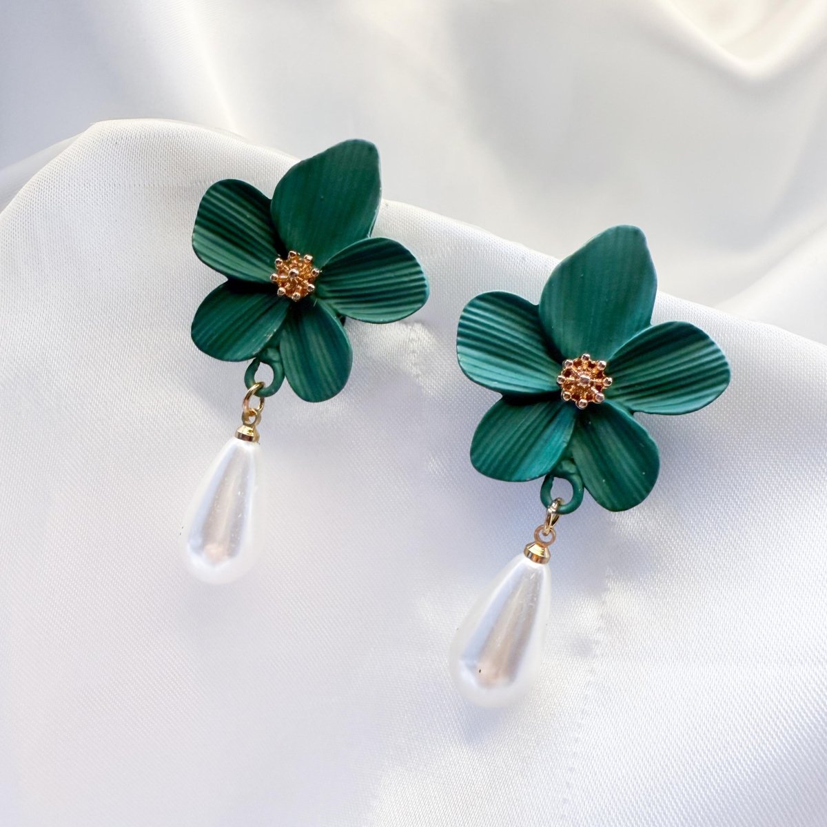 Mint Blossom Pearls - Inara Jewellery