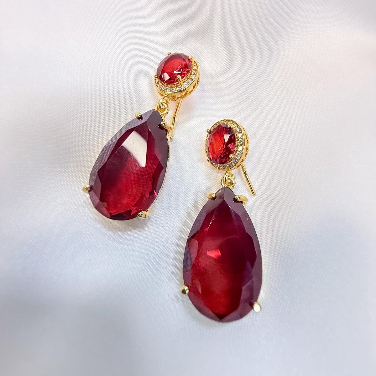 Modern Glamour Jet Drop Earrings - Inara Jewellery