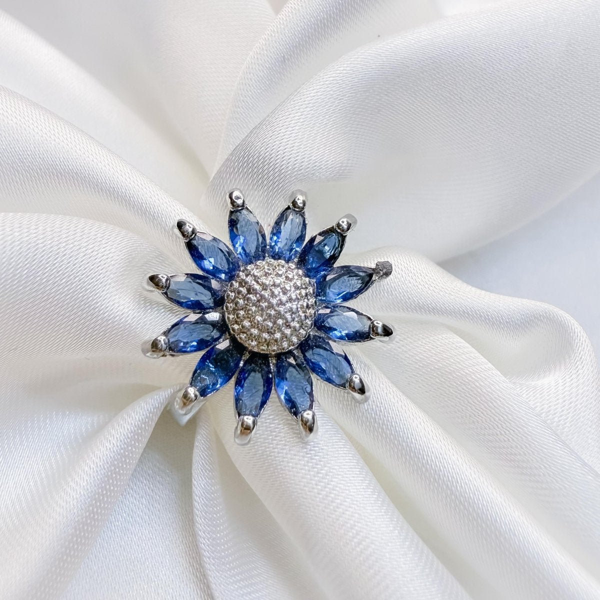Sunflower Design Ring - Inara Jewellery